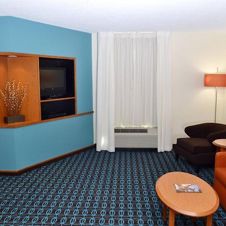 Fairfield Inn & Suites Эфингем Экстерьер фото