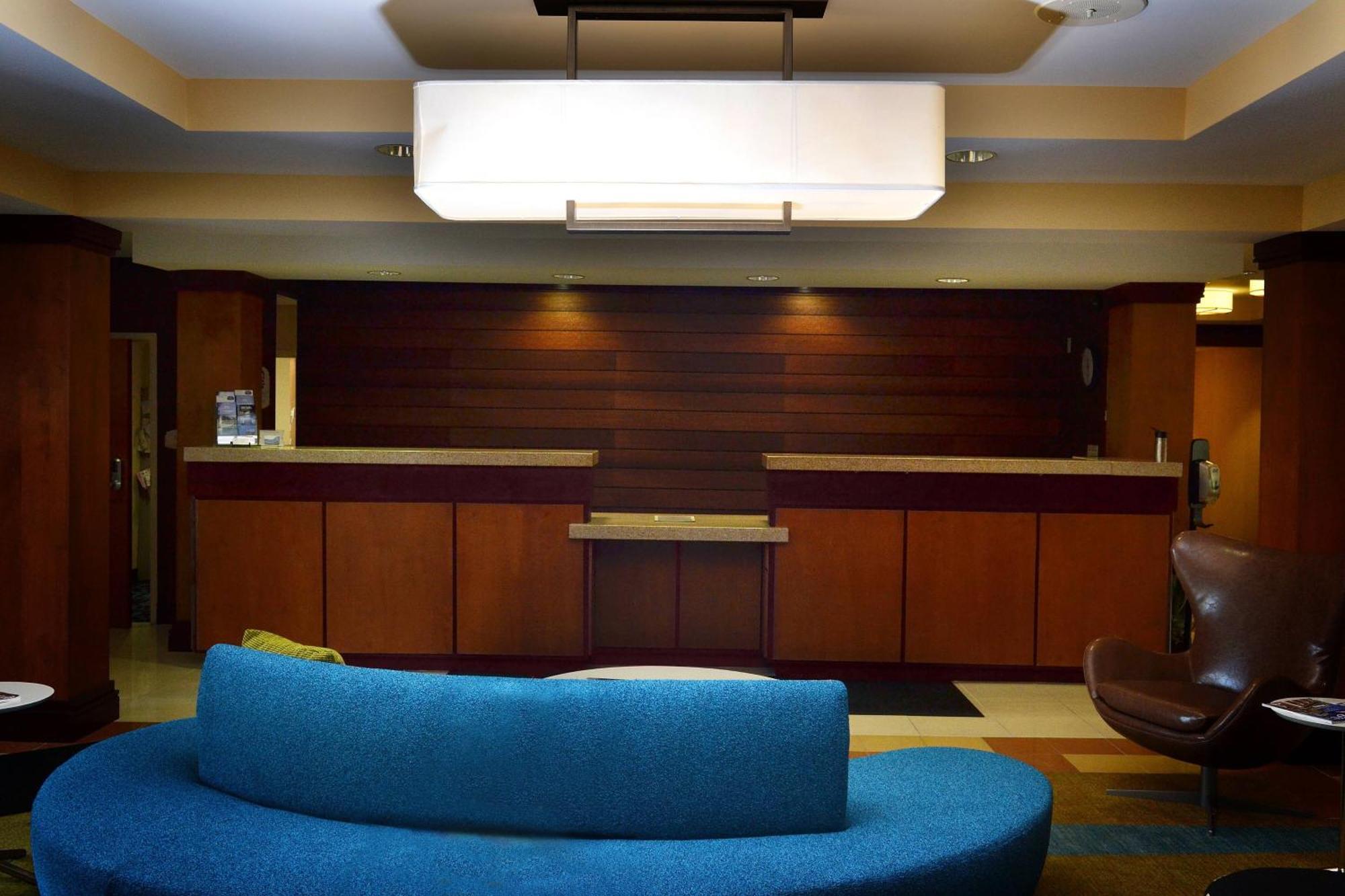 Fairfield Inn & Suites Эфингем Экстерьер фото