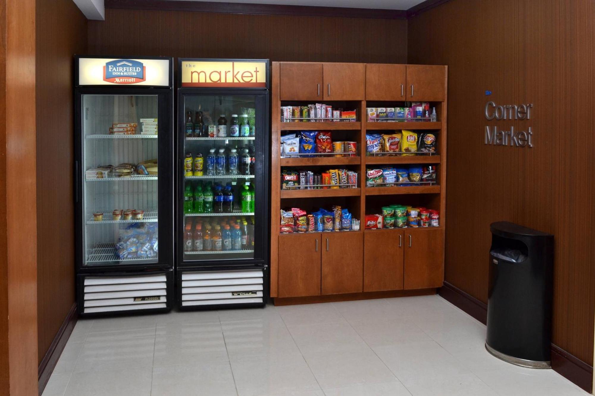 Fairfield Inn & Suites Эфингем Экстерьер фото